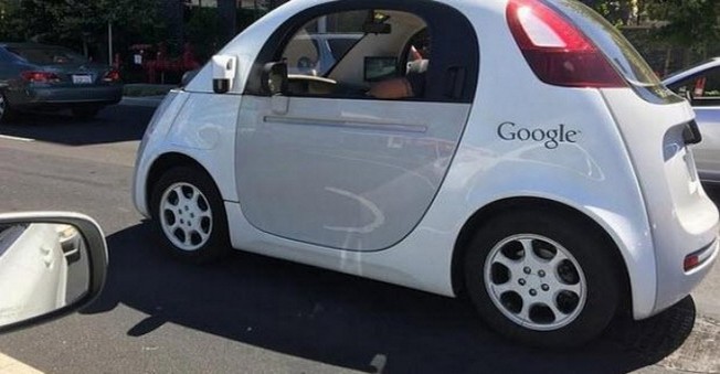 Google Sürücüsüz Otomobiliyle Göz Doldurdu