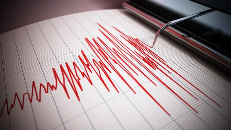 İstanbul'da Korkutan Deprem! 4.0 Büyüklüğünde Sarsıntı Hissedildi 31 istanbu deprem