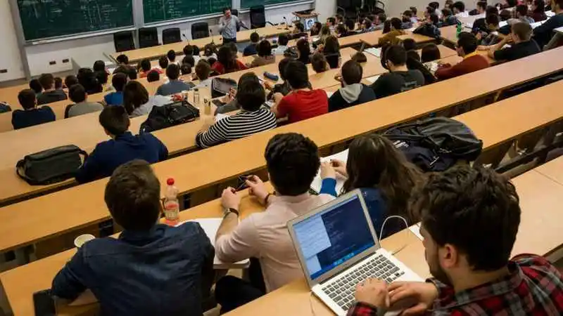 İŞKUR’dan Öğrencilere Büyük Fırsat: 14 Günde 15.000 TL Kazanç! 1 universite ogrenci