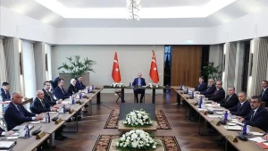 Kabine Toplantısı Başladı! Bayram Tatili Uzayacak mı? İşte Masadaki Konular
