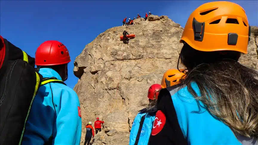 AFAD 71 Şehir 1173 Arama Kurtarma Teknisyeni Alımı Şartları 1 arama kurtarma teknisyeni