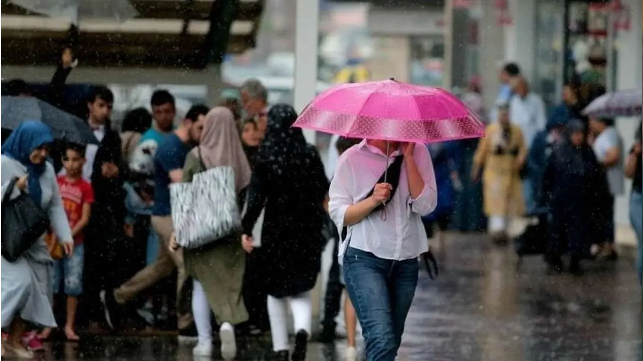 Türkiye’ye Kış Resmen Giriş Yaptı! Meteoroloji’den Peş Peşe Uyarılar: Yağmur, Kar ve Sarı Kodlu Alarm!