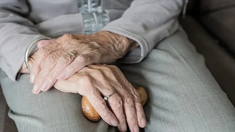 Yaşlılara Tam Destek! 2026’da Hem Evde Bakım Hem Yeni Huzurevleri Geliyor