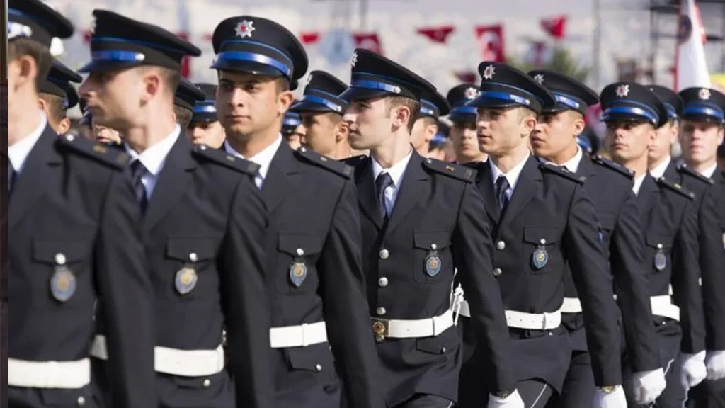 Polis Akademisi Öğrencilerine Tazminat Şartı: Yeni Yönetmelik Resmî Gazete’de Yayımlandı