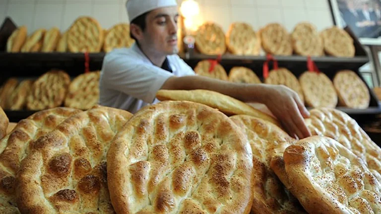 İzmir’de Ramazan Pidesi Fiyatı 2026 Açıklandı