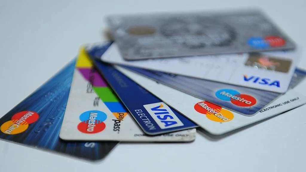 Paranizi Bankadan Geri Alabilirsiniz Akbank ve Garanti BBVAdan Kart Sahiplerine Kritik Uyari