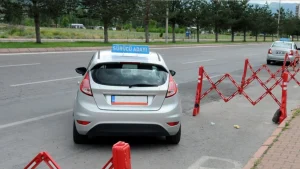 Direksiyon Sınavı Puanlama Sistemi 2026: Hangi Hata Kaç Puan Kaybettiriyor?