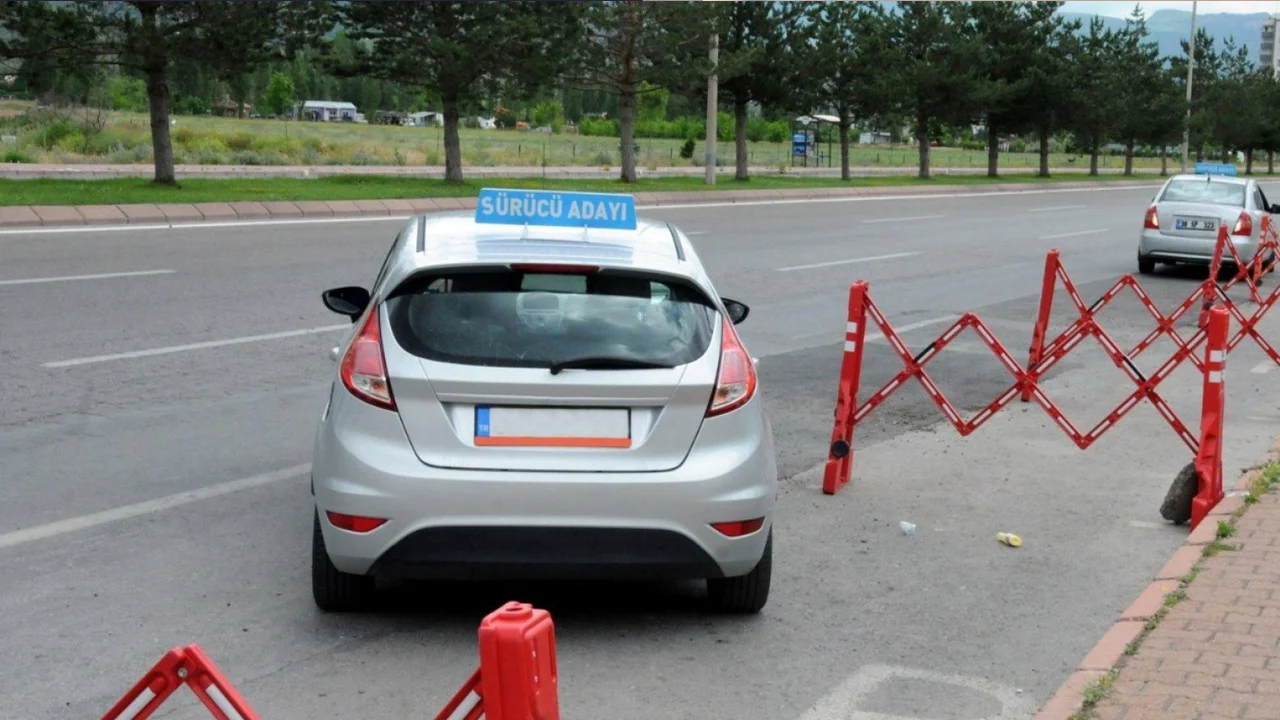 Direksiyon Sınavı Puanlama Sistemi 2026: Hangi Hata Kaç Puan Kaybettiriyor?