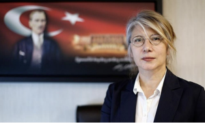 Emine Ülker Tarhan Kimdir, Mesleği Nedir? Hayatı ve Siyasi Kariyeri