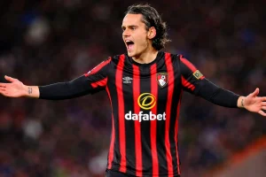 Enes Ünal Kimdir, Kaç Yaşında? Hangi Takımda Oynuyor?