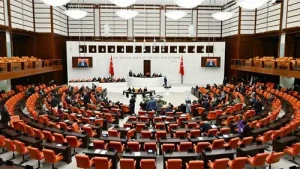 15 Yaş Altına Yasak Geliyor! Meclis’te Dikkat Çeken Düzenlemeler