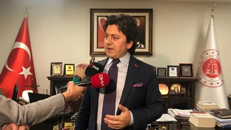 İhsan Kamil Akçadırcı Kimdir?