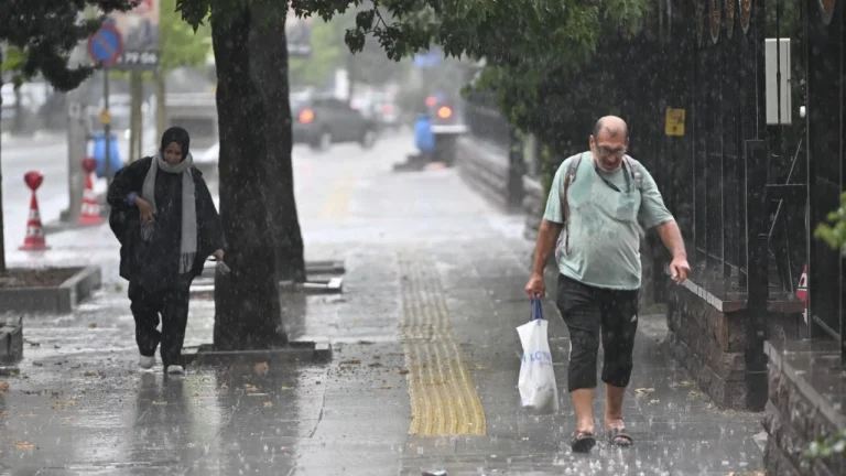 Meteoroloji Uyardı: Hava Sertleşiyor