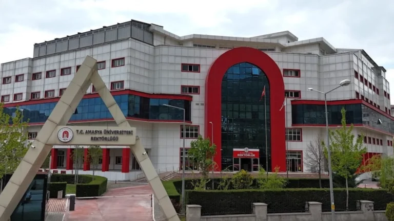 Amasya Üniversitesi KPSS 70 Puanla 6 Sözleşmeli Personel Alımı Yapacak