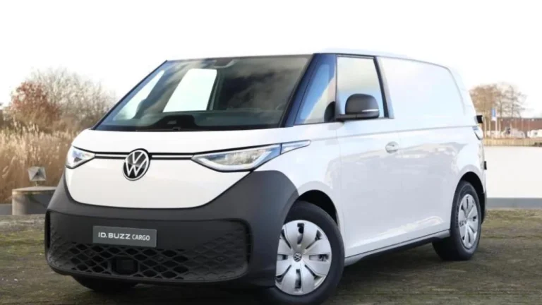 Volkswagen’ın Elektrikli Ticari Aracı Büyüdü! 4,4 m³ Yük ve 340 Beygir