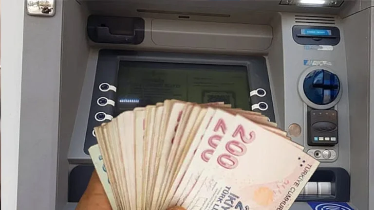 Yapı Kredi’den Emekliye 30 Bin TL! 1.000 TL Harcamaya 5 Bin TL Ek Ödeme