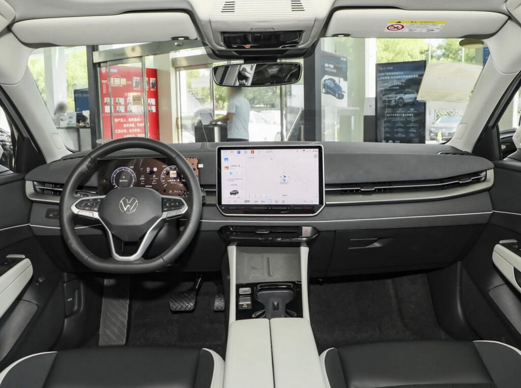 Volkswagen Bora Geri Döndü! 160 Beygirlik Yeni Sedan Ama Bildiğiniz Bora Değil 1 image 244