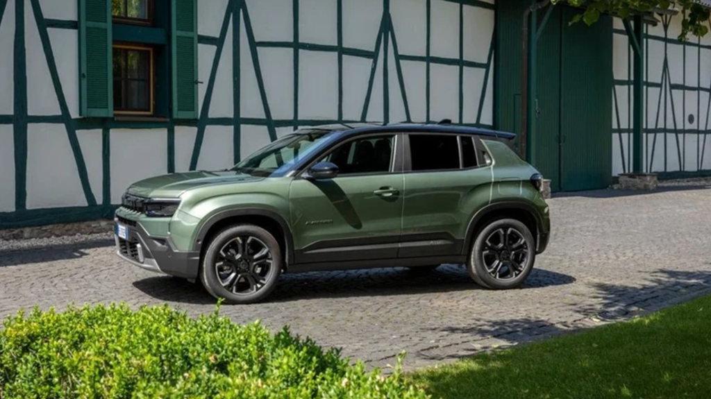 Jeep Avenger Yenilendi! Elektriklisi Hibritten Daha Ucuz: Arada Sadece 34.550 TL Var 5 image 70