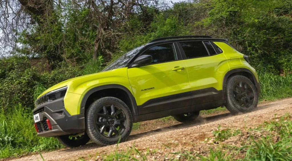 Jeep Avenger Yenilendi! Elektriklisi Hibritten Daha Ucuz: Arada Sadece 34.550 TL Var 11 image 76
