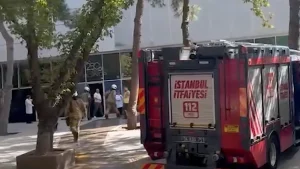 İTÜ Ayazağa Kampüsü’nde Yangın! Fast Food Şubesine İtfaiye Ekipleri Sevk Edildi