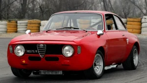 1967 Alfa Romeo Giulia Açık Artırmada! Tek Örnek ‘Kızıl Denizaltı’
