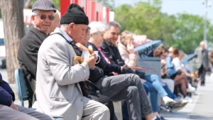 Emekli Maaşlarında 2027 İçin Yeni Düzenleme! Refah Payı ve Ek Ödeme Masada