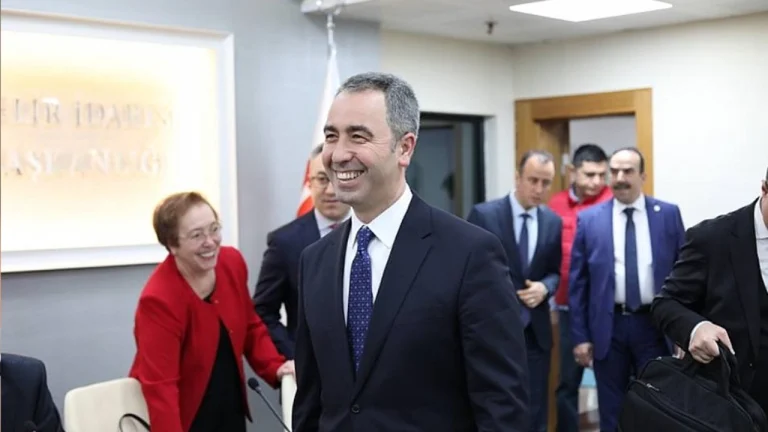 Gelir İdaresi Başkanı Bekir Bayrakdar, Bakan Yardımcısı Oldu