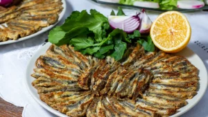 Hamsi Neden Tavaya Yapışır? Dağılmadan Çıtır Kızartmanın Püf Noktaları