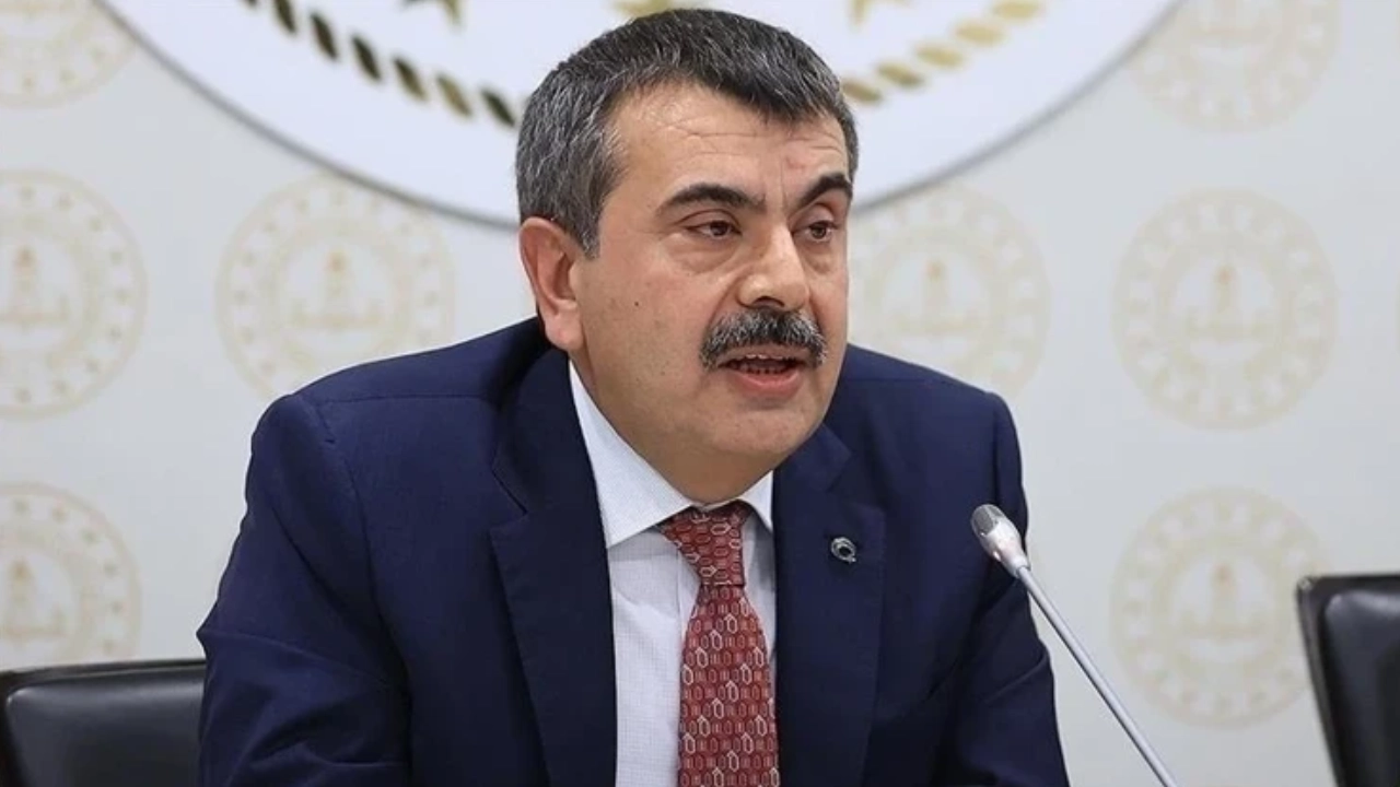 İlkokulda 4 Yıl Aynı Öğretmen Dönemi Bitecek mi? Bakan Tekin Yanıtladı