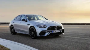 Mercedes-AMG C63 Geri Dönüyor mu? Benzinli ve Elektrikli İki Seçenek Masada