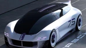 Porsche’nin Yeni Konseptinde Büyük Ekran Yok! Yerine Telefon Tutucu Geldi