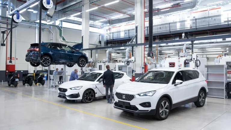 SEAT Kapanıyor mu? CEO’dan 15 Yıllık Servis Sözü, 2029 İddiasına Yanıt!
