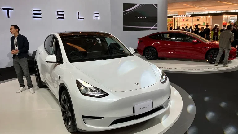 Tesla’da Ekim Zammı! Model Y 2,47 Milyondan Başlıyor, 5 Milyona Dayanıyor