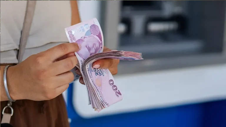 Üniversitelilere Günlük 1.375 TL: 129 Üniversite Listesinde Kritik Ayrıntı!