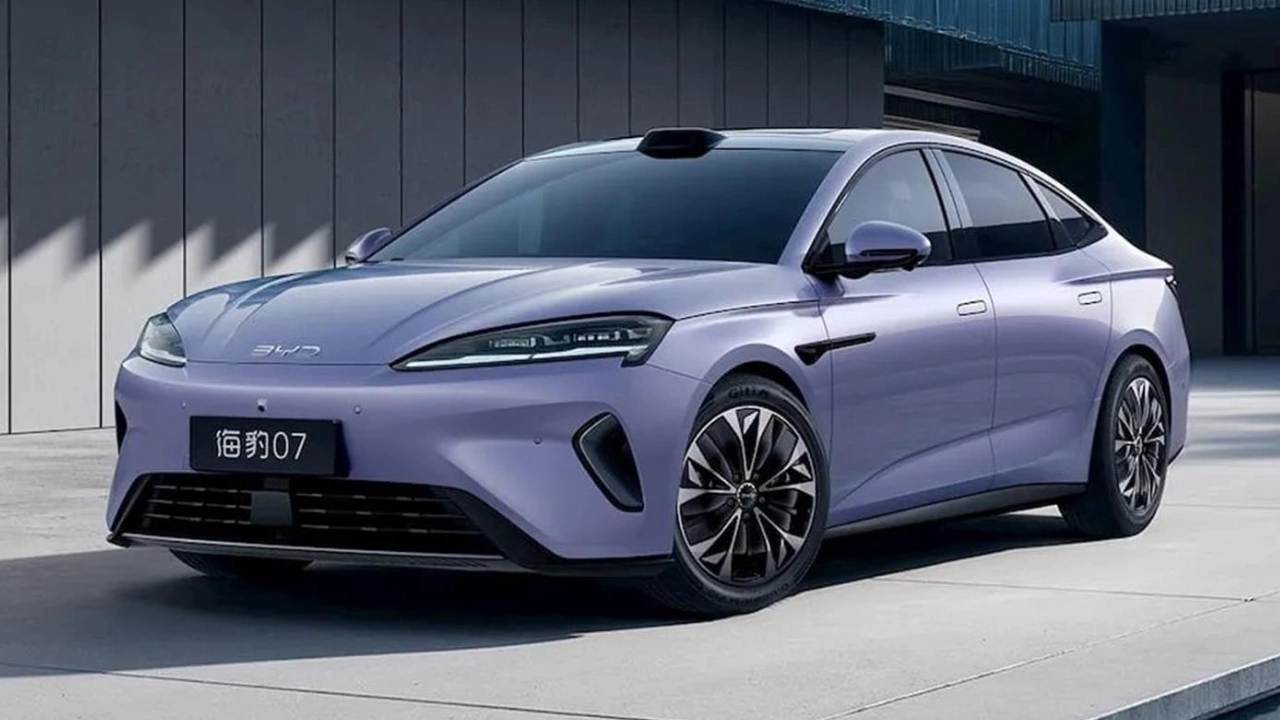 Yeni BYD Seal 07'nin Kabini Gösterildi: Türkiye'deki SEAL'den Farkı Ne?