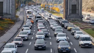 Yeni Taşıt Kayıtları Azaldı, Araç Sayısı 1,3 Milyon Arttı: İşte Hesabın Nedeni