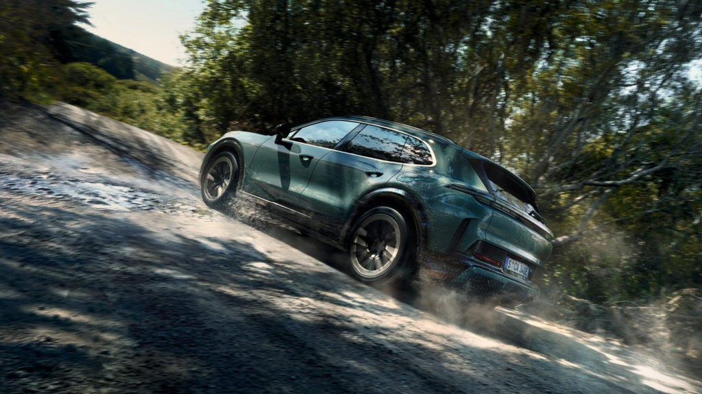 Porsche'nin 1.156 Beygirlik Elektrikli SUV'u Türkiye'de Araziye Çıktı! 5 image 21